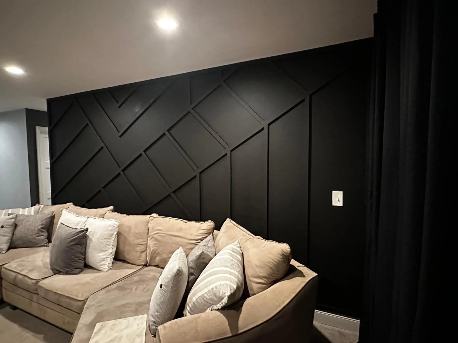 Black Diagonal Living Room Wall design direction